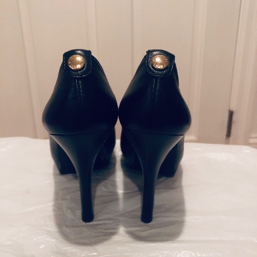 Michael Michael Kors Women High Heel Pumps, 7 M  Black, Platform, Leather Shoes
